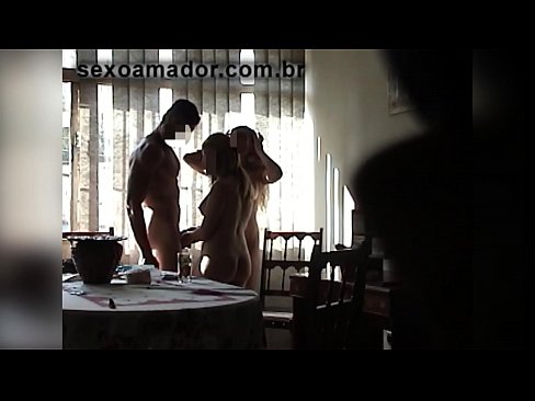 ❤️ Seks dostları nəhəng kişini və onunla birlikdə bir üçlüyü dəvət edirlər ❤️ Super porno pornoda az.pornsexphoto.ru ❤